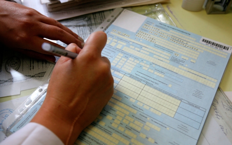 Россиянам рассказали об оформлении больничного листа без заболевания