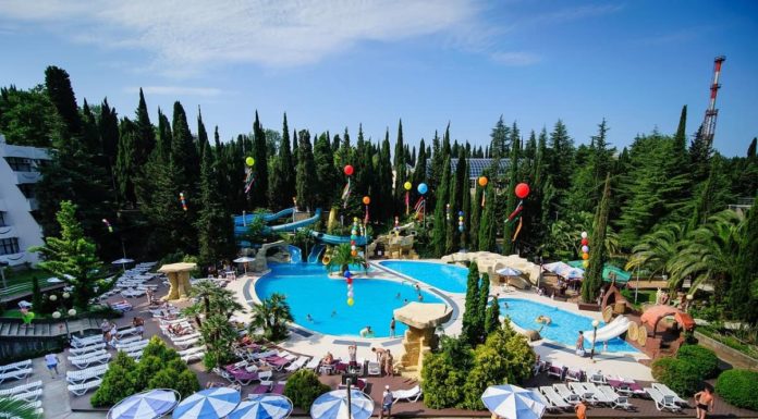 Санатории Сочи: лечить так лечить