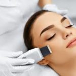 Что такое ультразвуковая чистка лица и как ее делать?