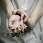 Как безболезненно снять наркотическую ломку?