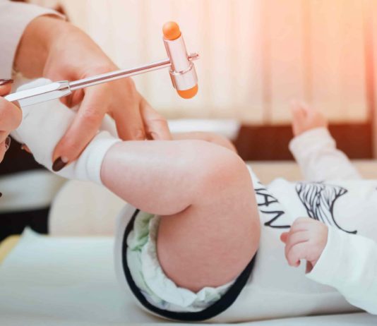 С какими проблемами нужно обращаться к детскому неврологу?