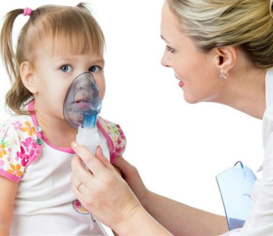 Почему детей должны лечить детские врачи?