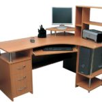 Компьютерный стол: некоторые нюансы выбора