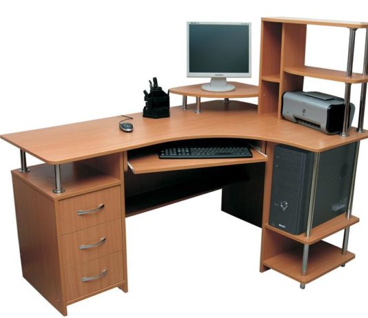 Компьютерный стол: некоторые нюансы выбора