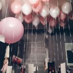Гелиевые шары как отличный способ украсить торжественное мероприятие