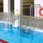 Каковы требования к установке поручней для инвалидов