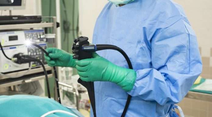 Зачем и кому следует делать колоноскопию?