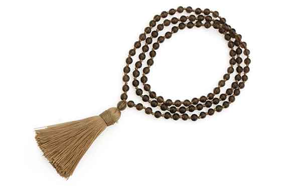 Почему настоящие буддийские четки состоят из 108 бусин?