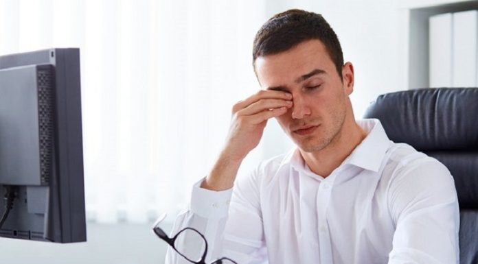 Как уберечь зрение при работе за компьютером?