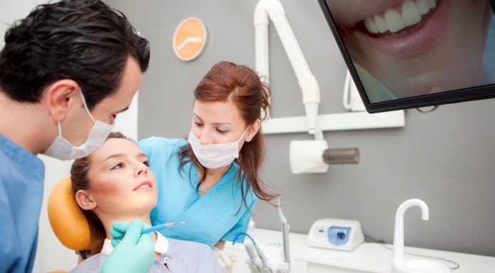 Какие услуги оказывает детская стоматология?