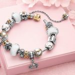 Как сочетать шармы в Пандоре?