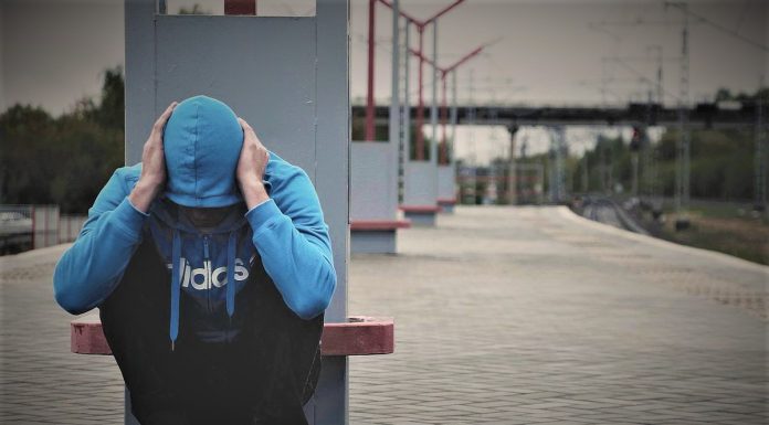 Наркозависимый в семье: как помочь родному человеку преодолеть болезнь