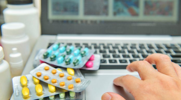 Как сэкономить на покупке лекарств : способы