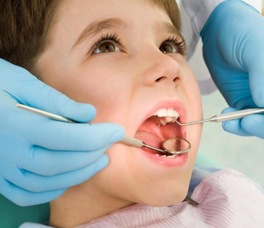 Как подготовить ребенка к посещению стоматолога