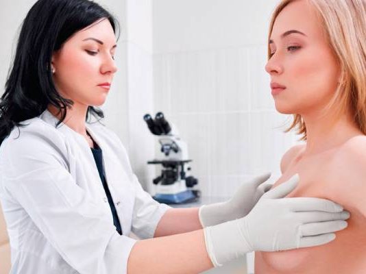 Когда нужна консультация врача — маммолога?