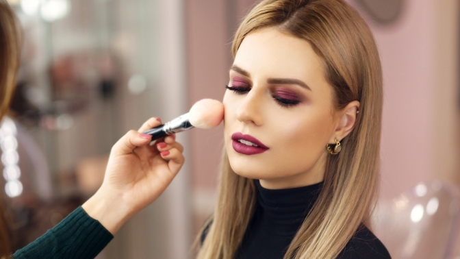 Чему можно научиться в академии красоты LOOKY?