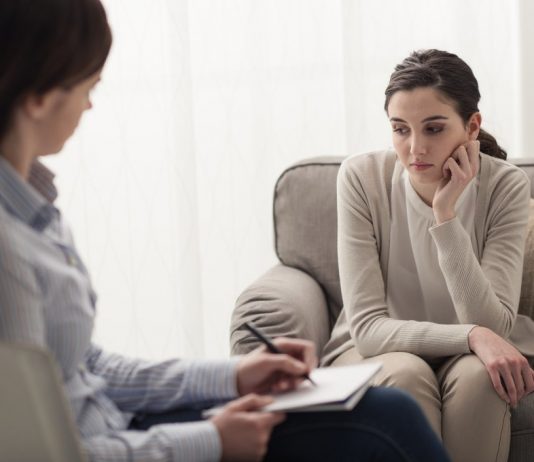 В каком случае нужно обращаться к психотерапевту?