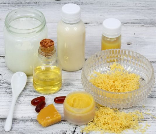 Чем полезен пчелиный воск для кожи?