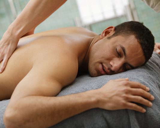 Кто лучший массажист – женщина или мужчина?