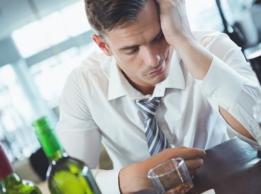 Как вывести человека из запоя?