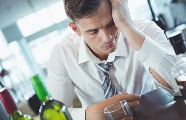 Как вывести человека из запоя?