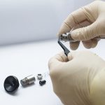 Кто выполняет ремонт эндохирургического оборудования и УЗИ?