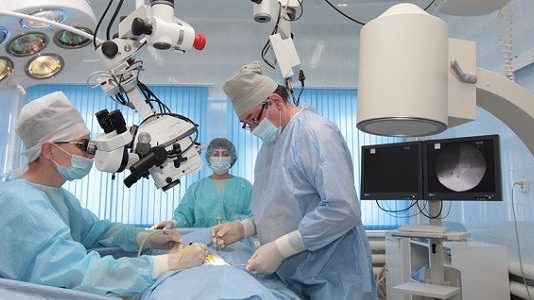 Что лечит нейрохирург и когда к нему обращаться?