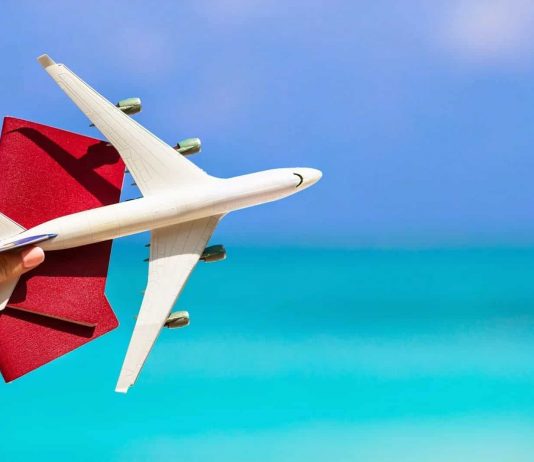 Из чего складывается цена на авиабилеты?