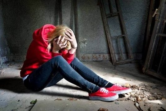 Как помочь наркозависимому во время ломки?