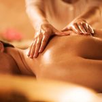 Как проходит процедура релакс массажа и что в него входит?