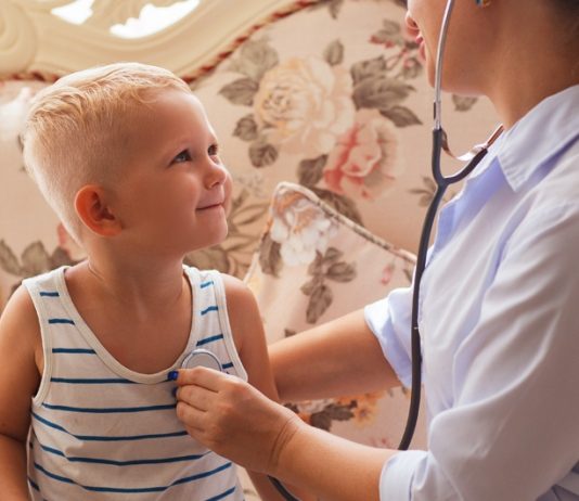 В каком случае стоит вызвать врача педиатра на дом?