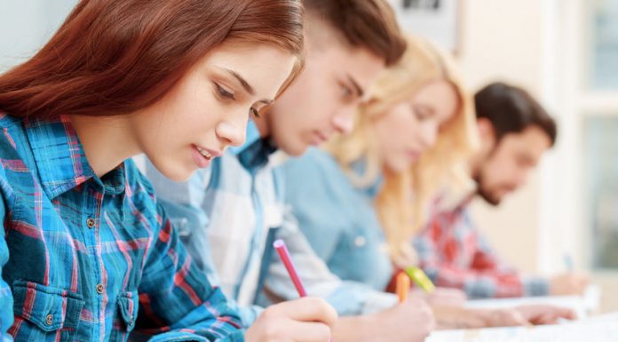 Что нужно чтобы поступить в вуз в Чехии