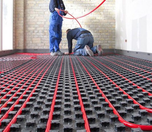 Водяной теплый пол: преимущества и особенности