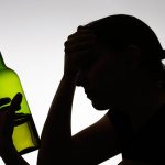 Как можно вылечить человека от алкоголизма?