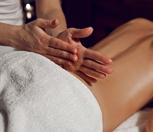 Польза и правила техники массажа спины