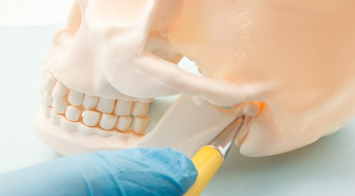 Как происходит лечение суставов челюсти