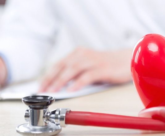 Сердечно-сосудистый хирург: кто это и что лечит