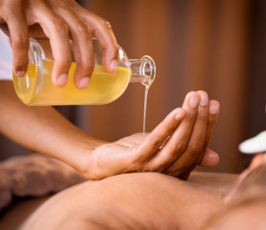 Какое масло используют при массаже?