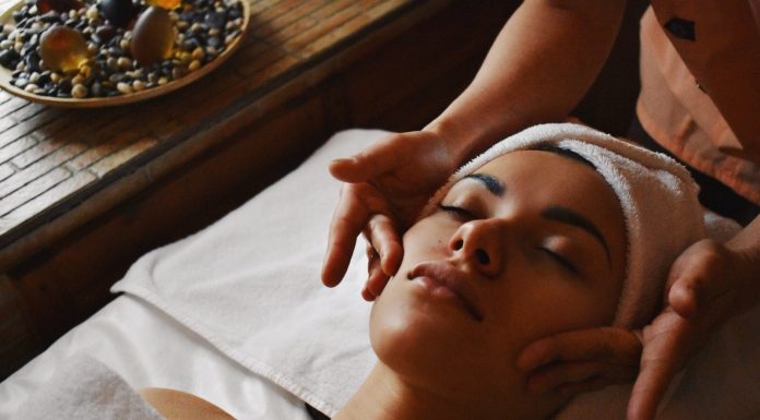 Какие услуги предлагает qi.center?