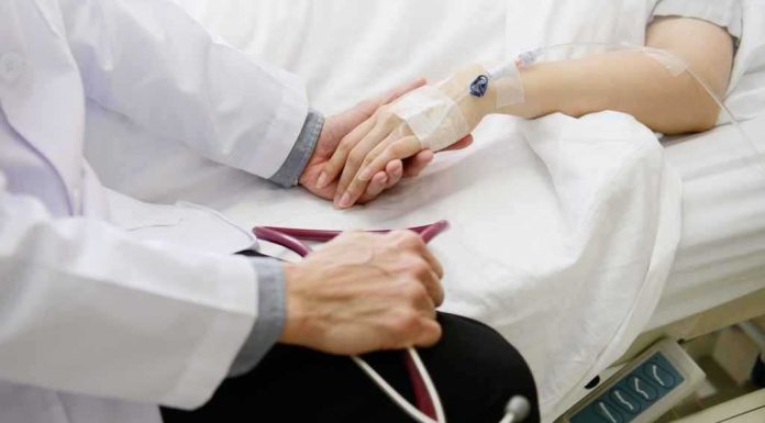 Когда нужно вызвать врача-нарколога на дом?