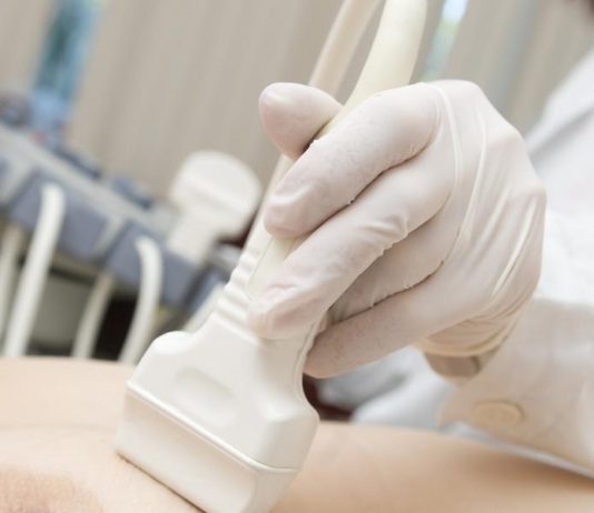 В каких случаях стоит записаться на УЗИ молочных желез?