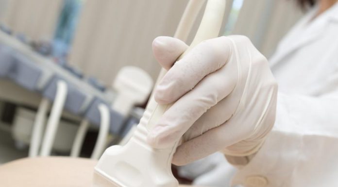 В каких случаях стоит записаться на УЗИ молочных желез?