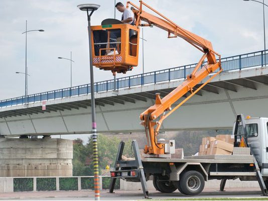 Покупка автовышки или аренда