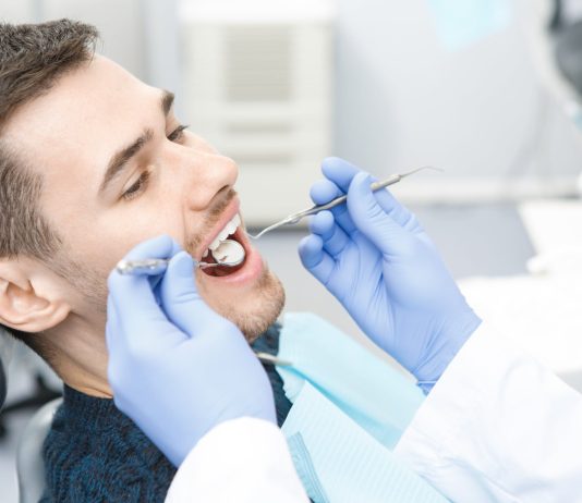 Как грамотно подобрать хорошего врача-стоматолога и надежную клинику: подробные советы