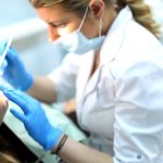 Как выбрать стоматологию для качественного лечения зубов