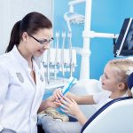 Чем отличается детский зубной врач от детского стоматолога