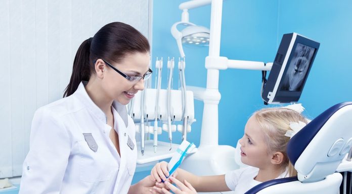 Чем отличается детский зубной врач от детского стоматолога