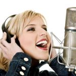 Чему учат на занятиях по вокалу