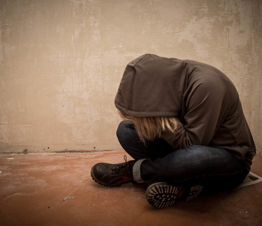 Симптомы ломки у наркозависимых и как можно помочь