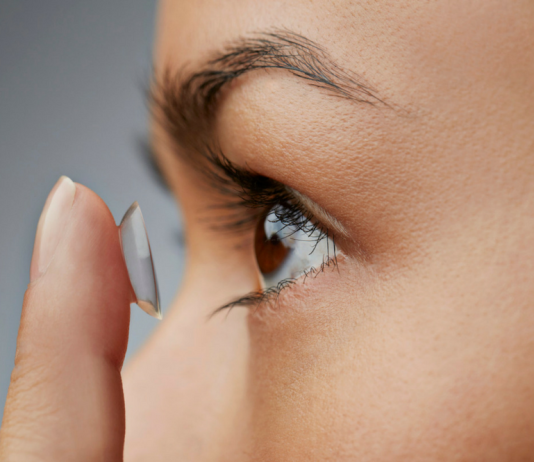 Какие проблемы решают контактные линзы